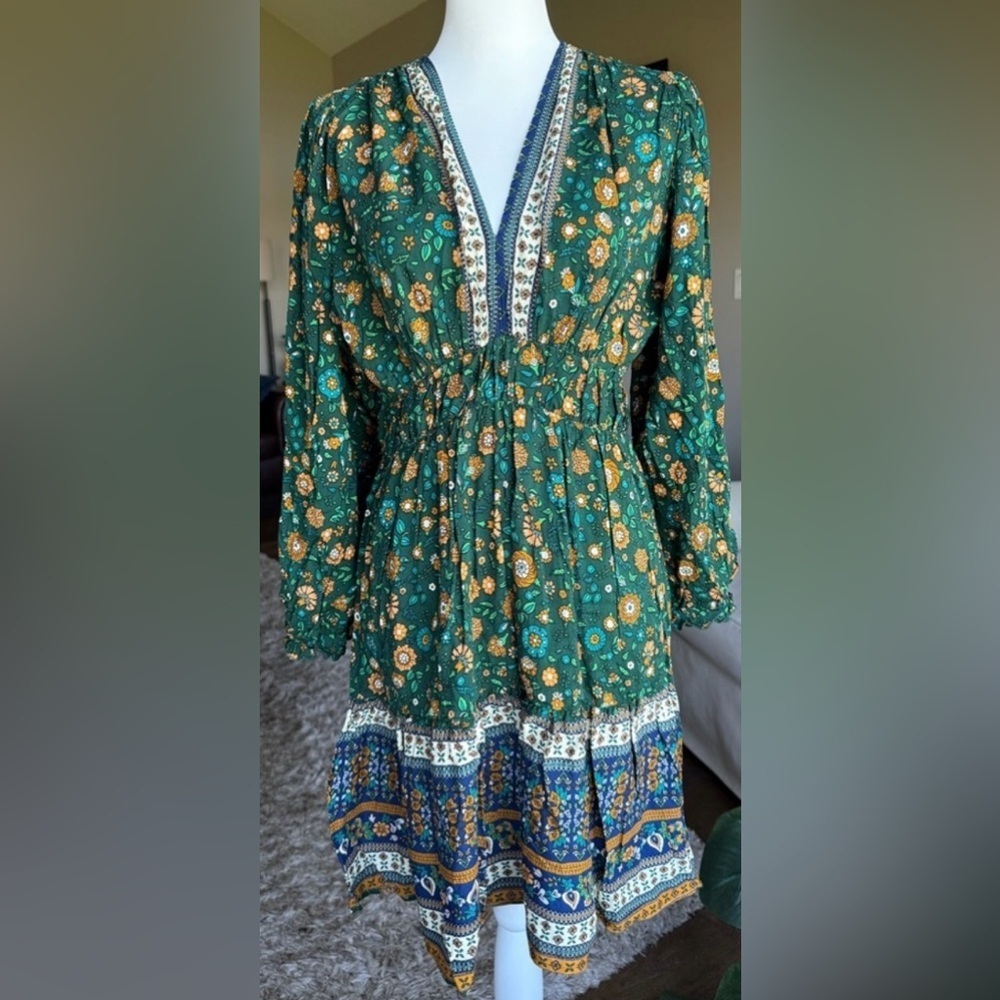Umgee SIZE SMALL Long Sleeve, Knee Length Green and Blue Floral Dress